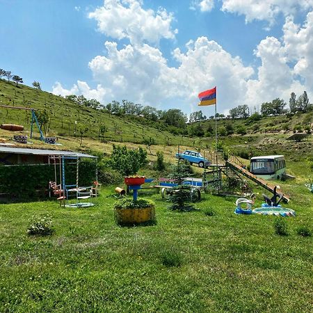 Artsvakar Guest House Arevik חדר תמונה