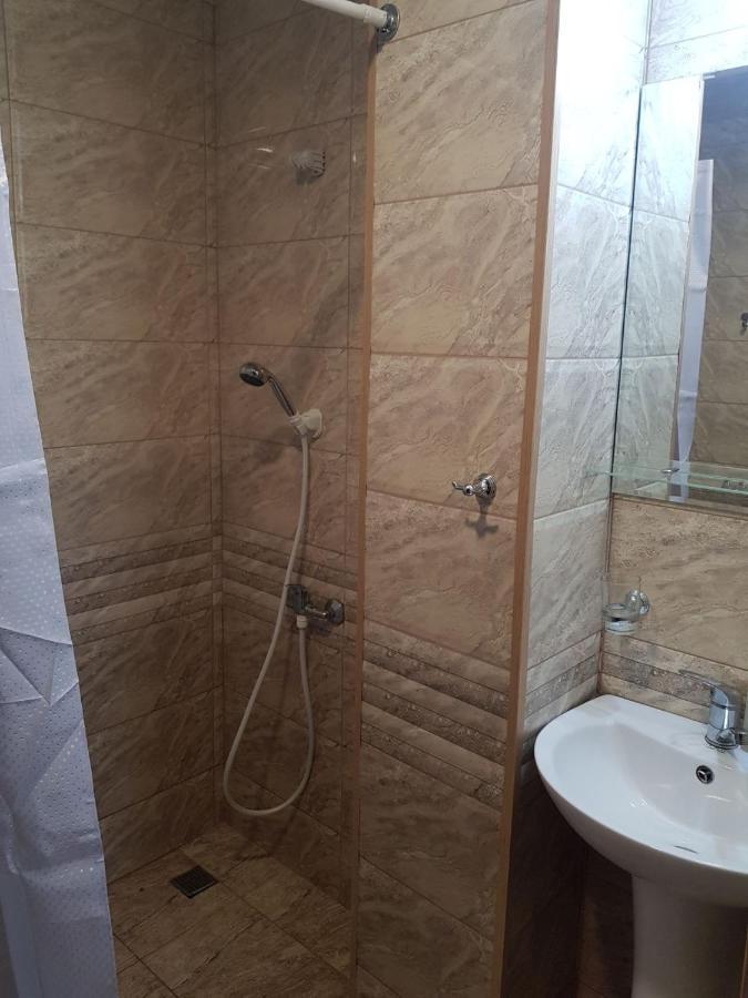Artsvakar Guest House Arevik מראה חיצוני תמונה