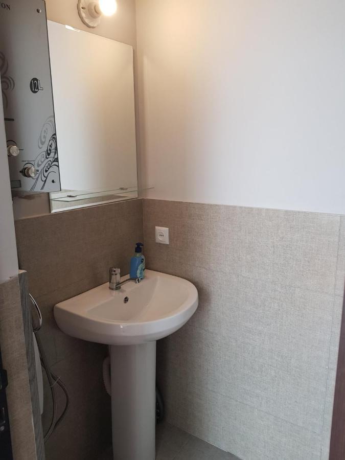Artsvakar Guest House Arevik מראה חיצוני תמונה