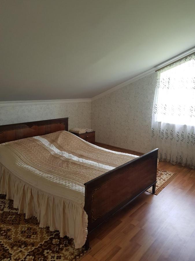Artsvakar Guest House Arevik מראה חיצוני תמונה