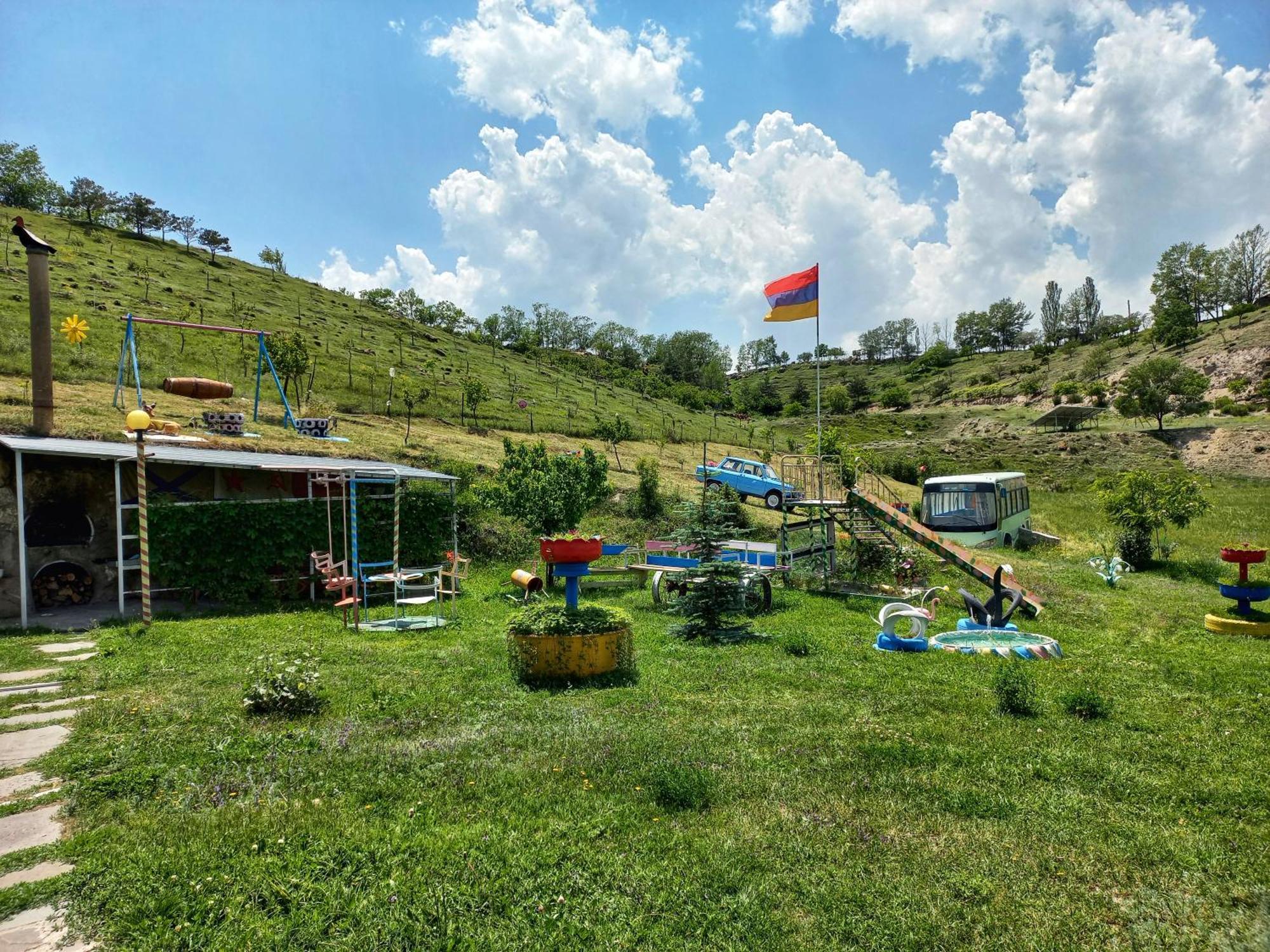 Artsvakar Guest House Arevik חדר תמונה
